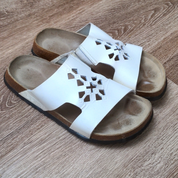 Birkenstock Shoes - Birkenstock Betula Fussbett Fame Sandals White